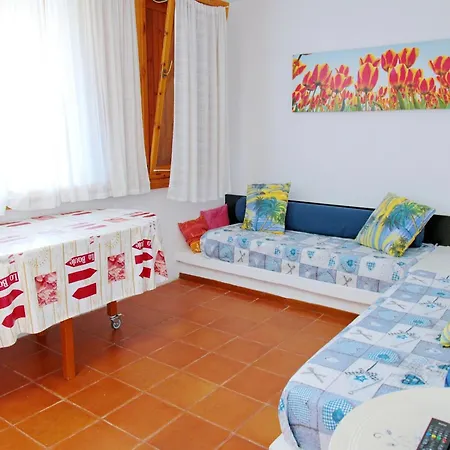 Apartment Near Golfo Di Cugnana